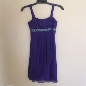 🔵MOVEOUT SALE🔵 Purple short formal dress